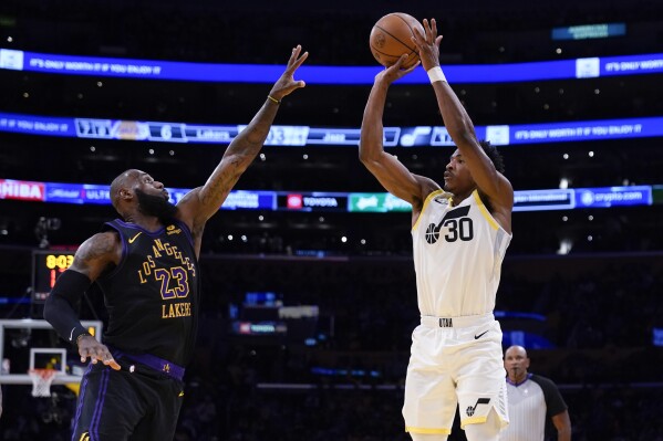 LeBron James tops 39 000 points Lakers complete sweep through